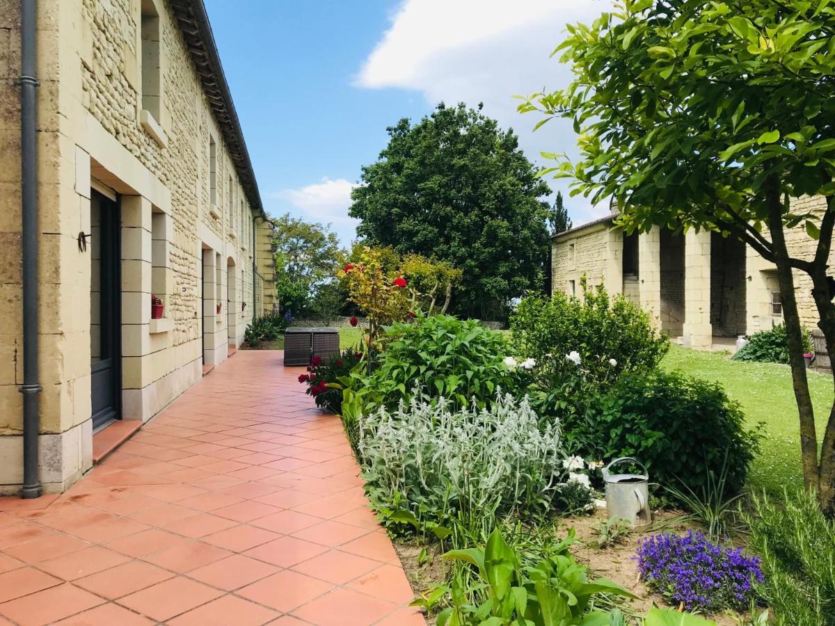 Gite Au Boom Coeur En Options Spa Et Repas Tourtenay Экстерьер фото